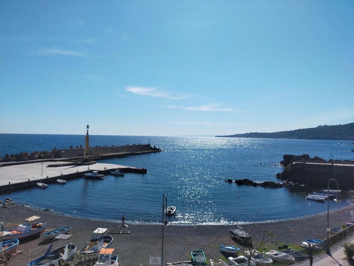 B&B La Spiaggetta Di Stazzo Ачиреале Екстериор снимка