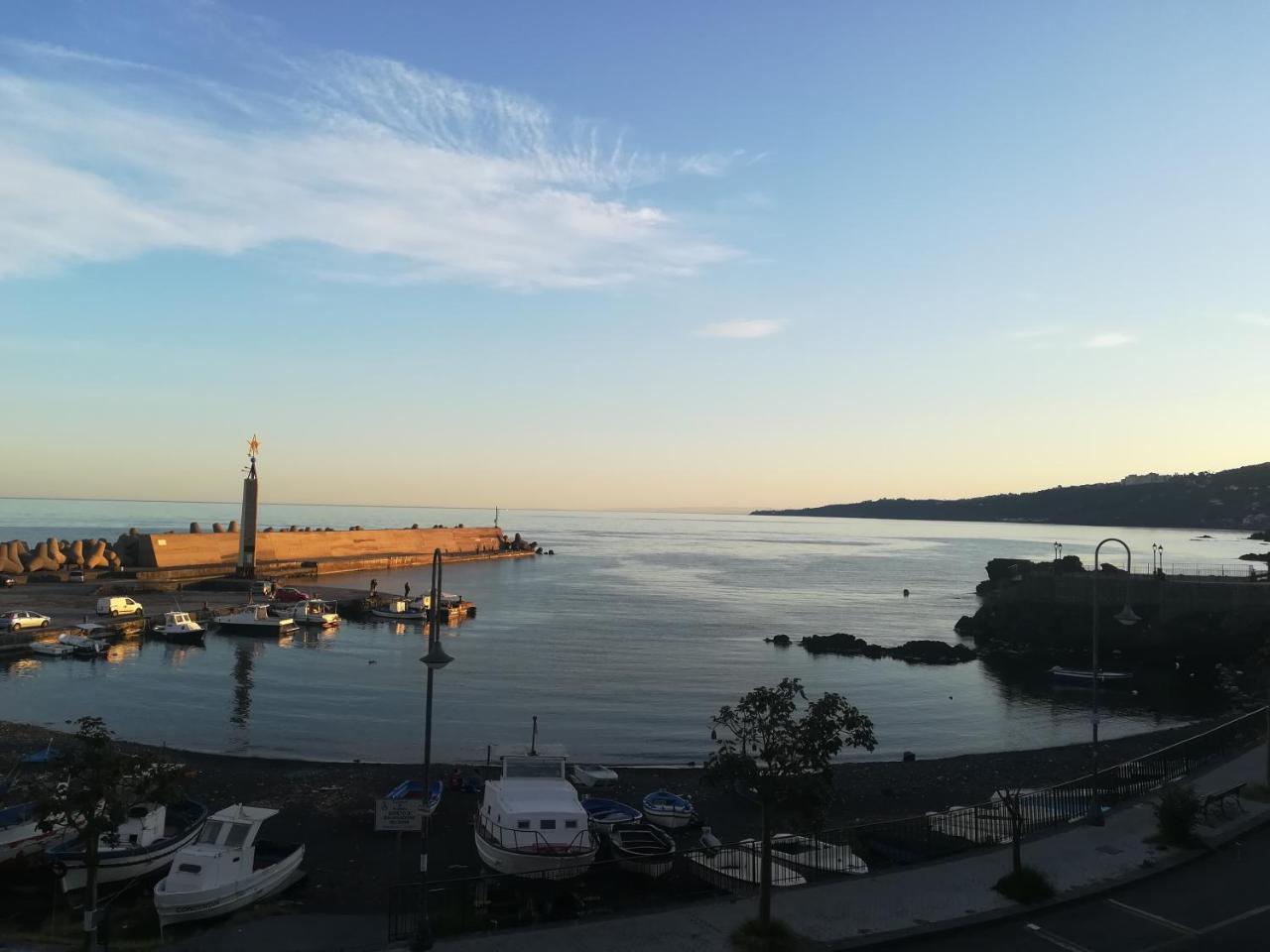 B&B La Spiaggetta Di Stazzo Ачиреале Екстериор снимка